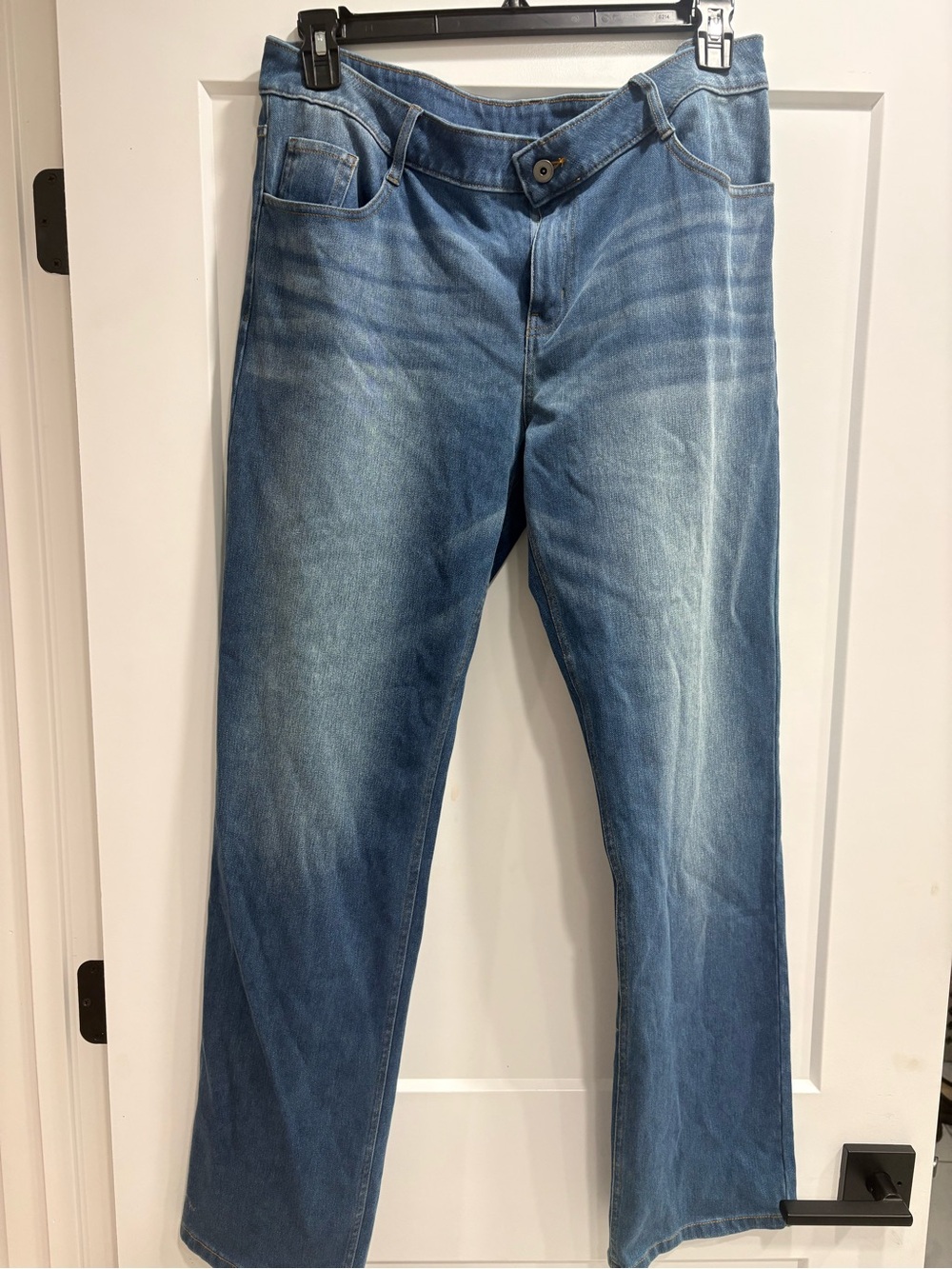 HALARA Women's Light Blue Straight Leg Jeans